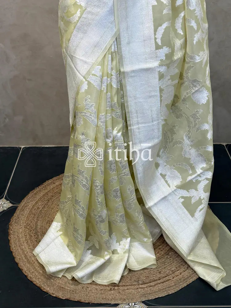 KORA SILVER ZARI JAAL BANARASI SAREE