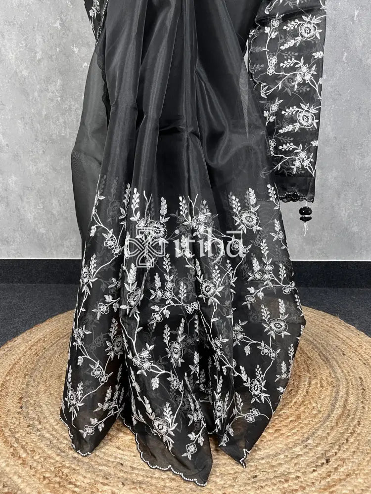 SEMI ORGANZA THREAD EMBROIDERY SAREE