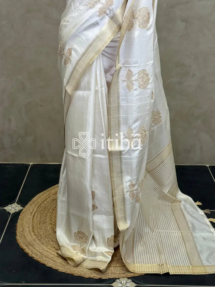 SEMI TUSSAR APPLIQUE EMBROIDERY SAREE