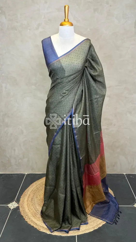 TUSSAR SILK ZARI CHECKS PRINTED SAREE - Deep forest green