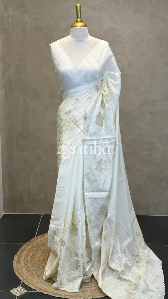 SEMI TUSSAR APPLIQUE EMBROIDERY SAREE