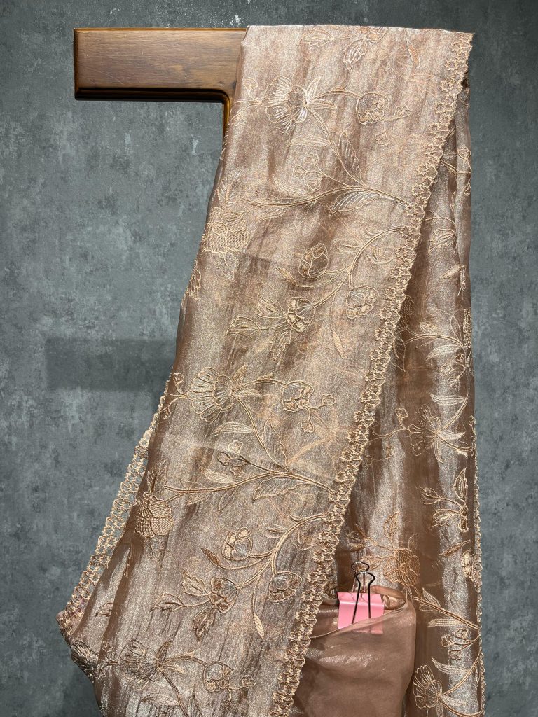 TISSUE SILK ORGANZA APPLIQUE SAREE - Image 2