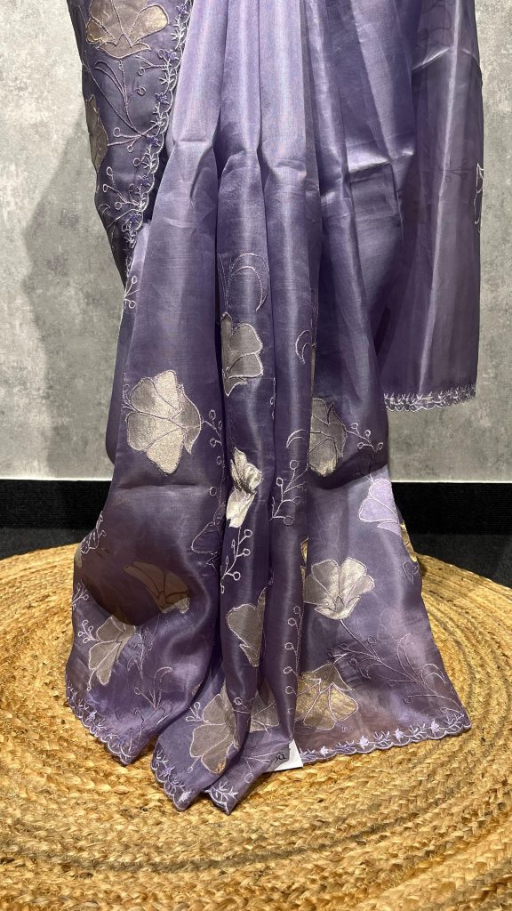 SILK ORGANZA APPLIQUE SAREE - Image 3