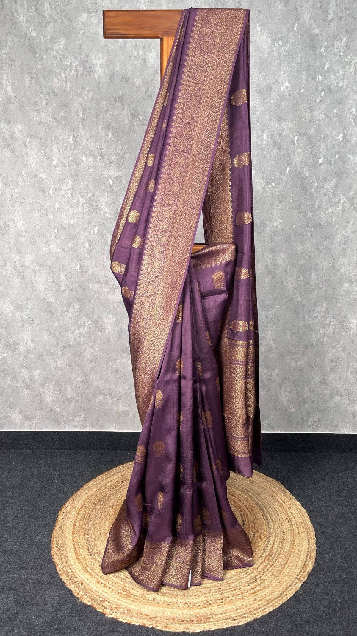 SEMI TUSSAR RAW SILK BANARASI SAREE