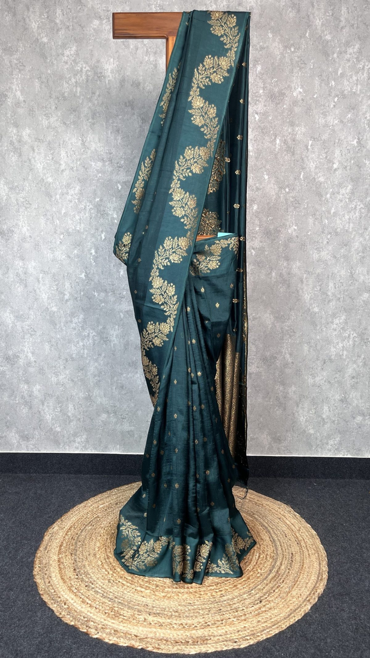 SEMI TUSSAR RAW SILK BANARASI SAREE