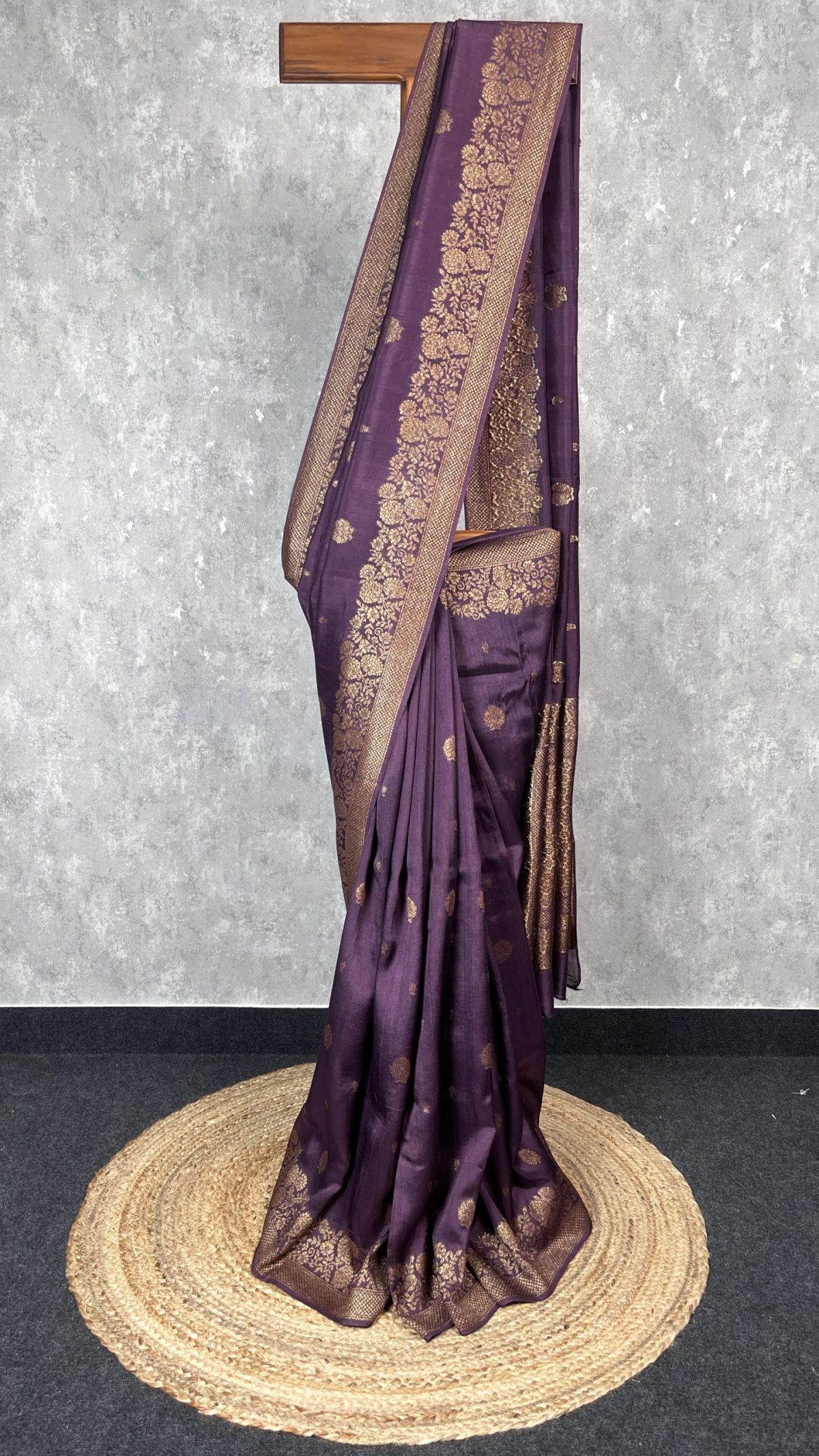 SEMI TUSSAR RAW SILK BANARASI SAREE