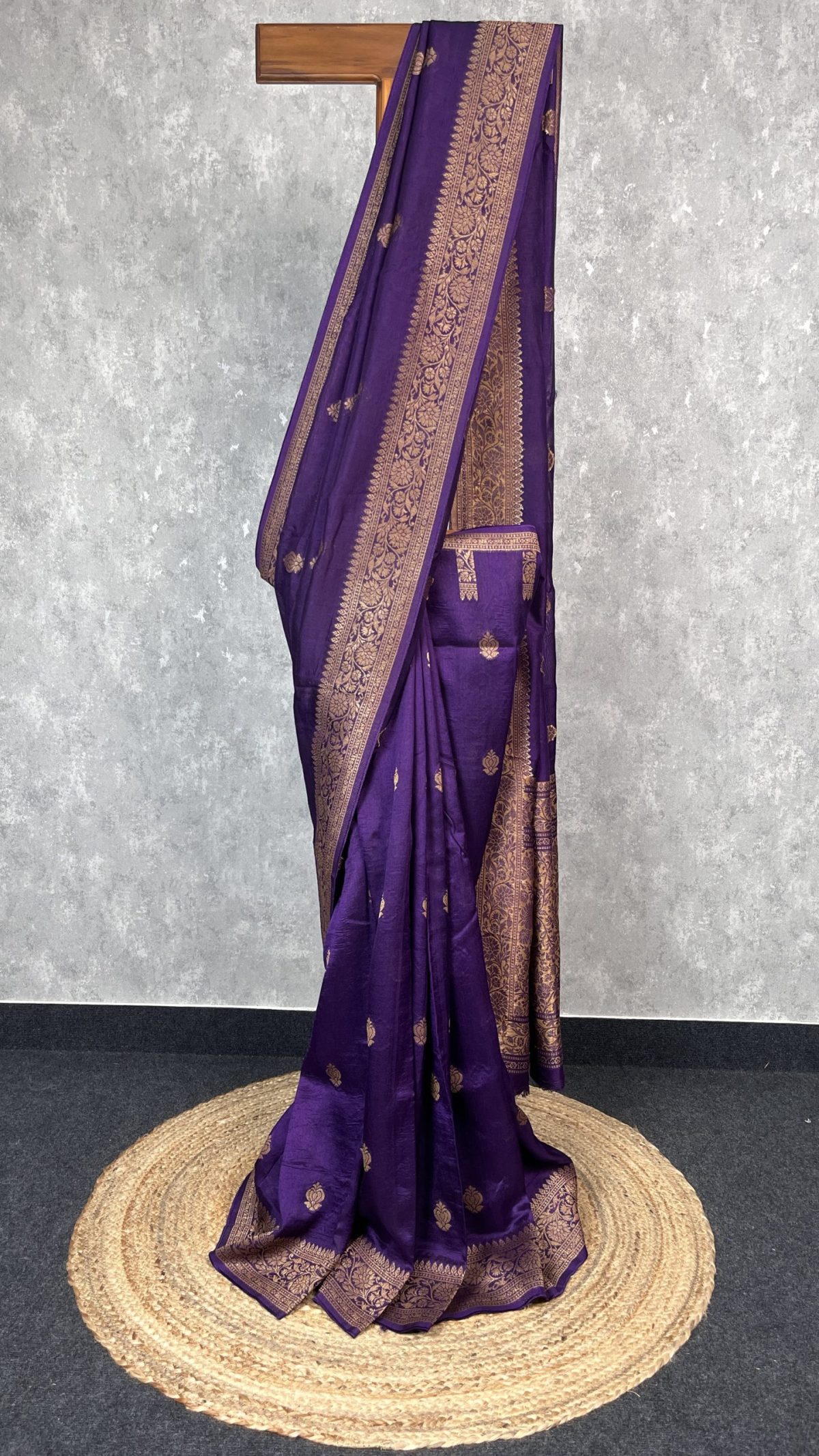 SEMI TUSSAR RAW SILK BANARASI SAREE