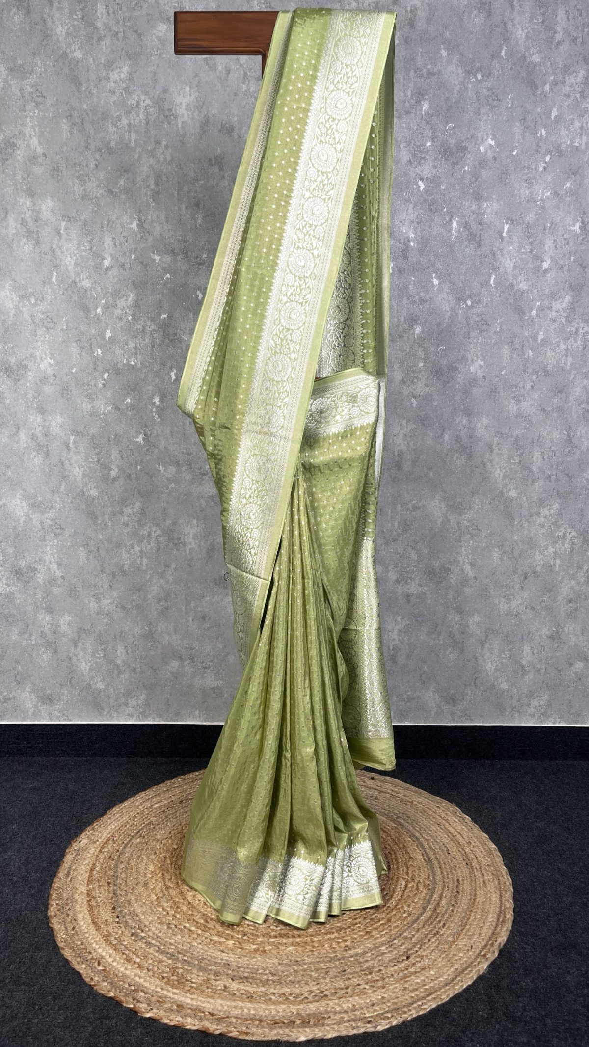 VISCOSE TISSUE GEORGETTE BANARASI SAREE
