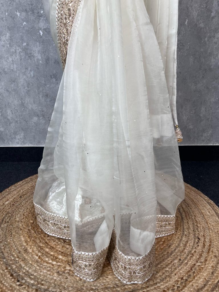 SILK ORGANZA EMBROIDERY SAREE - Image 3