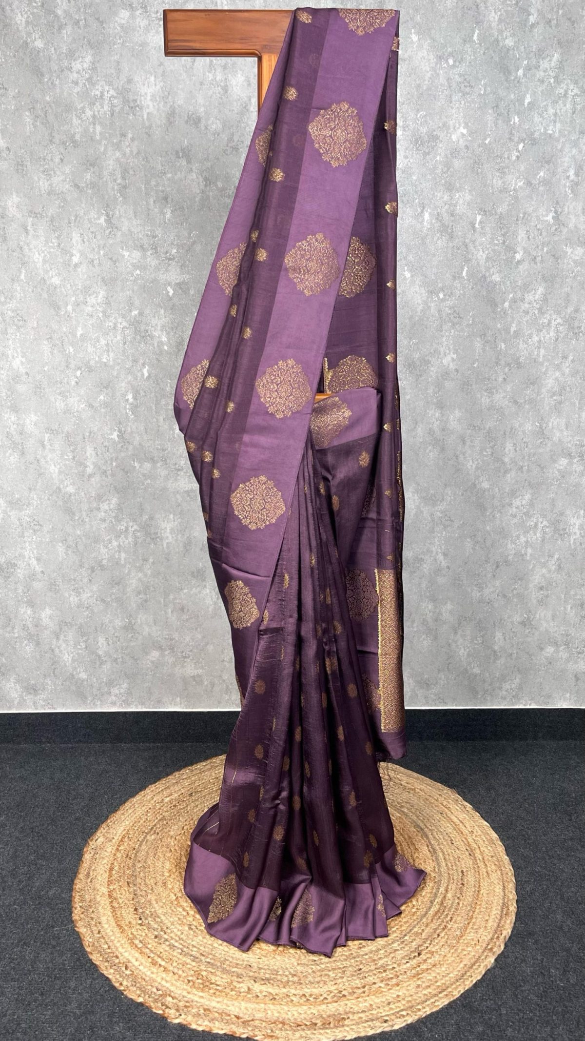 SEMI TUSSAR RAW SILK BANARASI SAREE