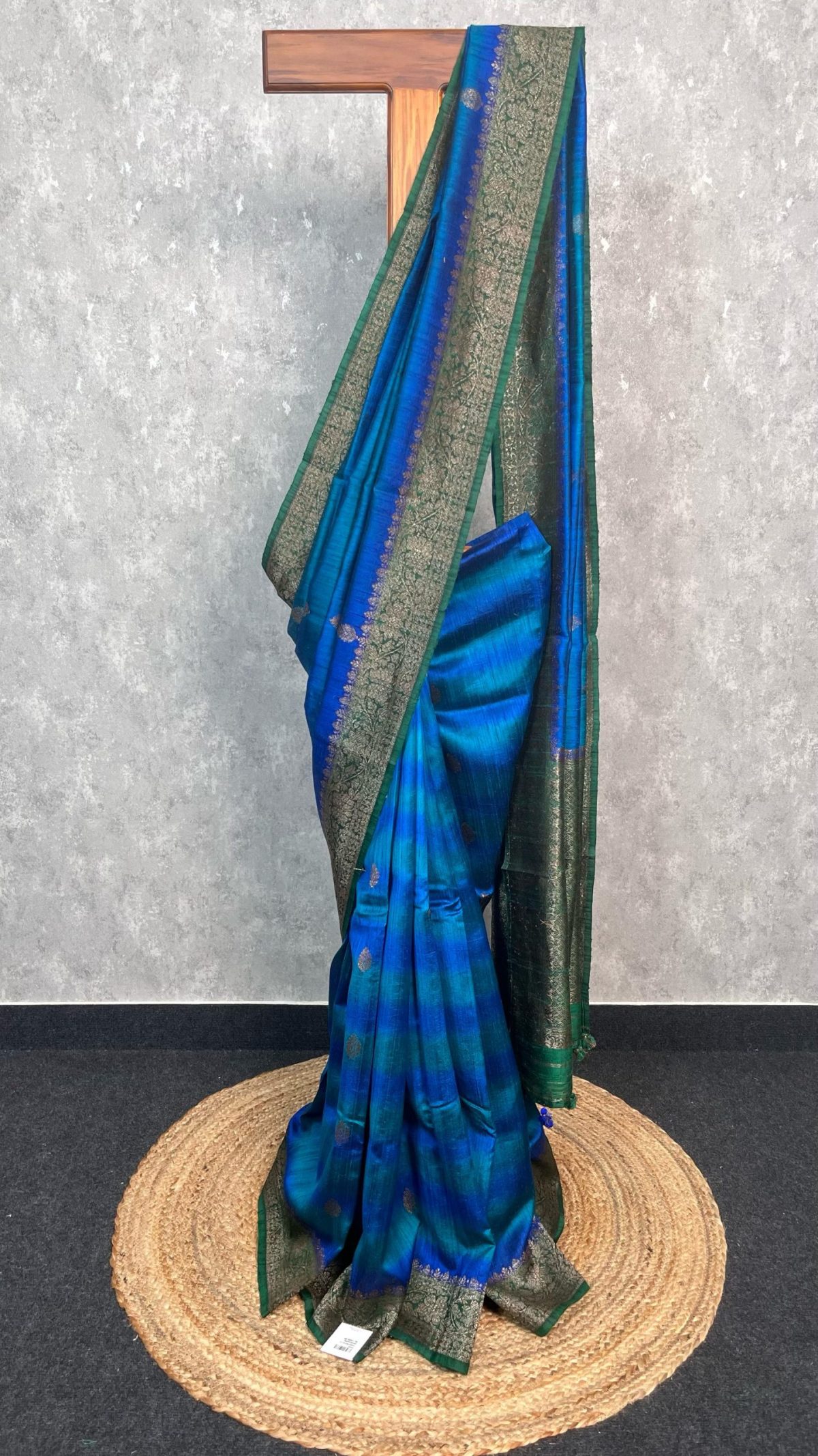 TUSSAR RAW SILK BANARASI SAREE