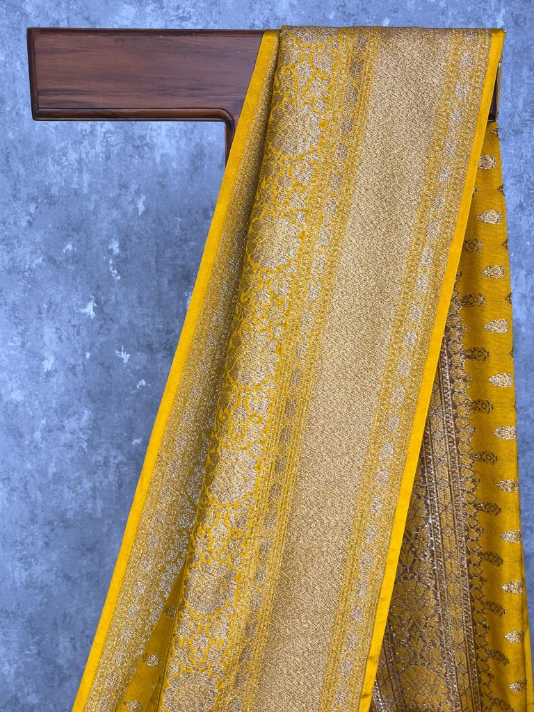 SEMI GEORGETTE ANTIQUE ZARI BANARASI SAREE - Image 2