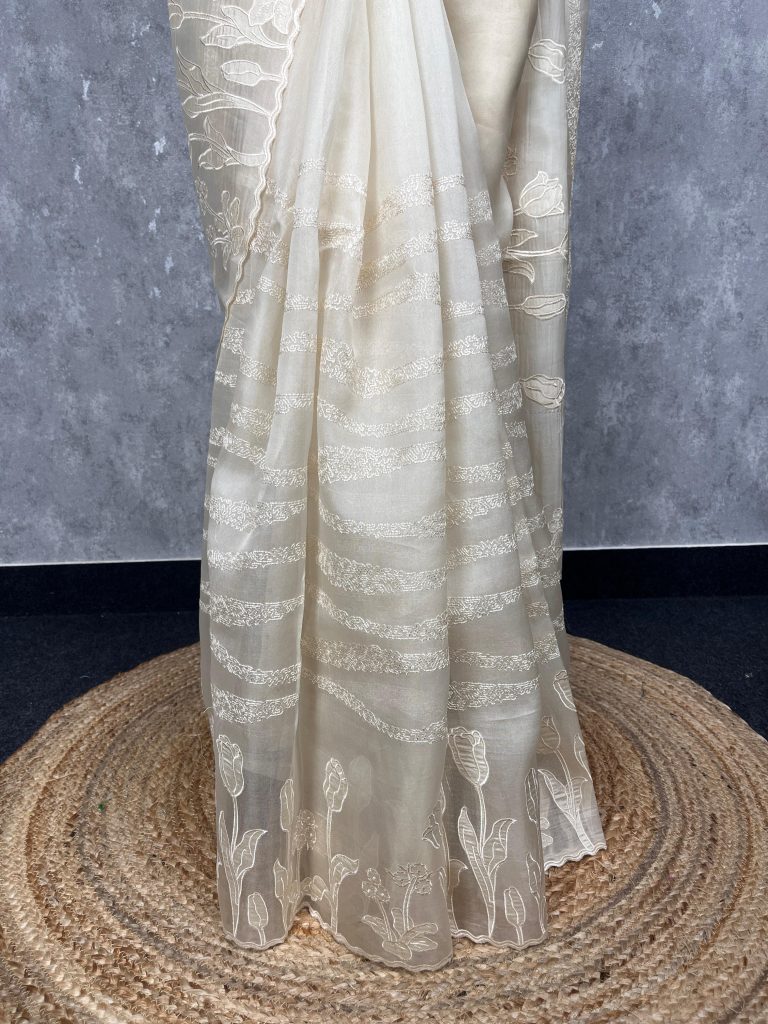 SILK ORGANZA APPLIQUE SAREE - Image 3