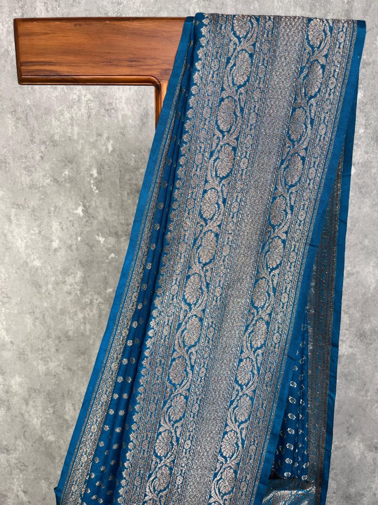 SEMI GEORGETTE ANTIQUE ZARI BANARASI SAREE - Image 2