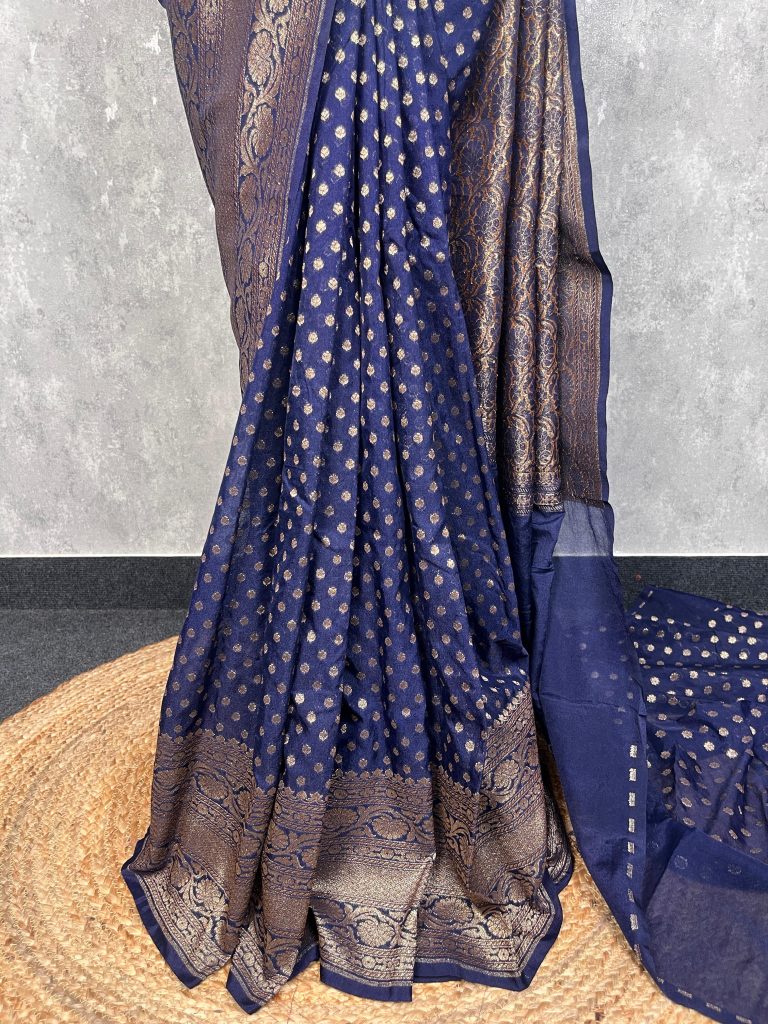 SEMI GEORGETTE ANTIQUE ZARI BANARASI SAREE - Image 3