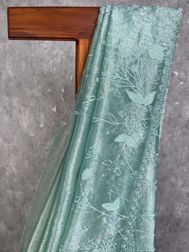 SEMI ORGANZA APPLIQUE EMBROIDERY SAREE - Image 2