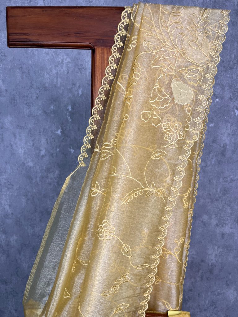 SEMI ORGANZA APPLIQUE EMBROIDERY SAREE - Image 2