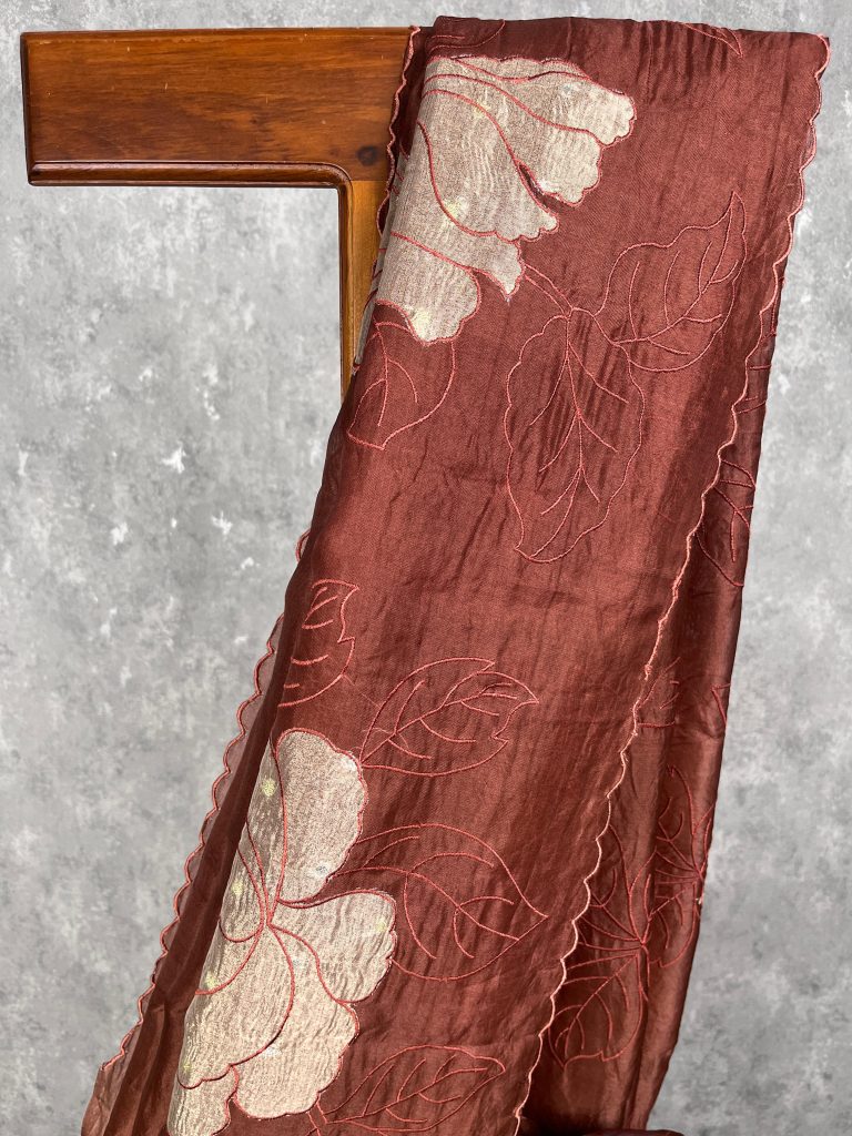 SILK ORGANZA TISSUE APPLIQUE EMBROIDERY SAREE - Image 2