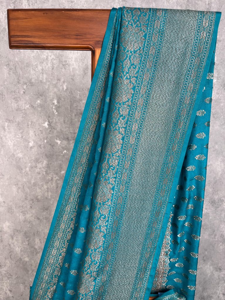 SEMI GEORGETTE ANTIQUE ZARI BANARASI SAREE - Image 2