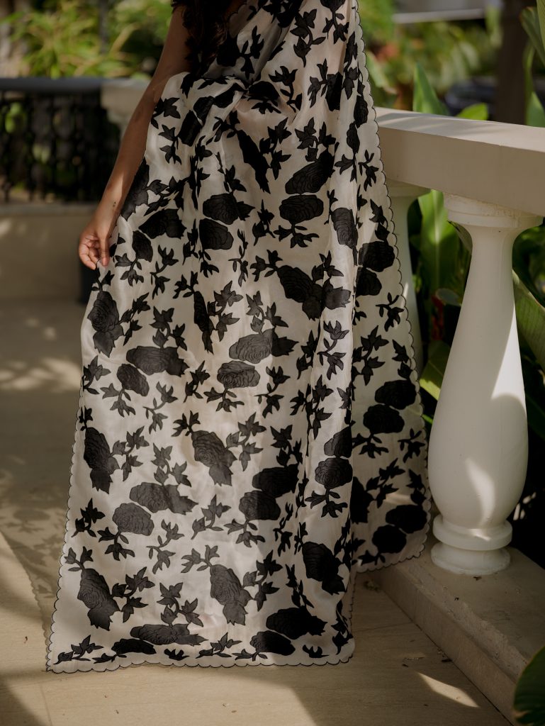 SILK ORGANZA APPLIQUE SAREE - Image 3