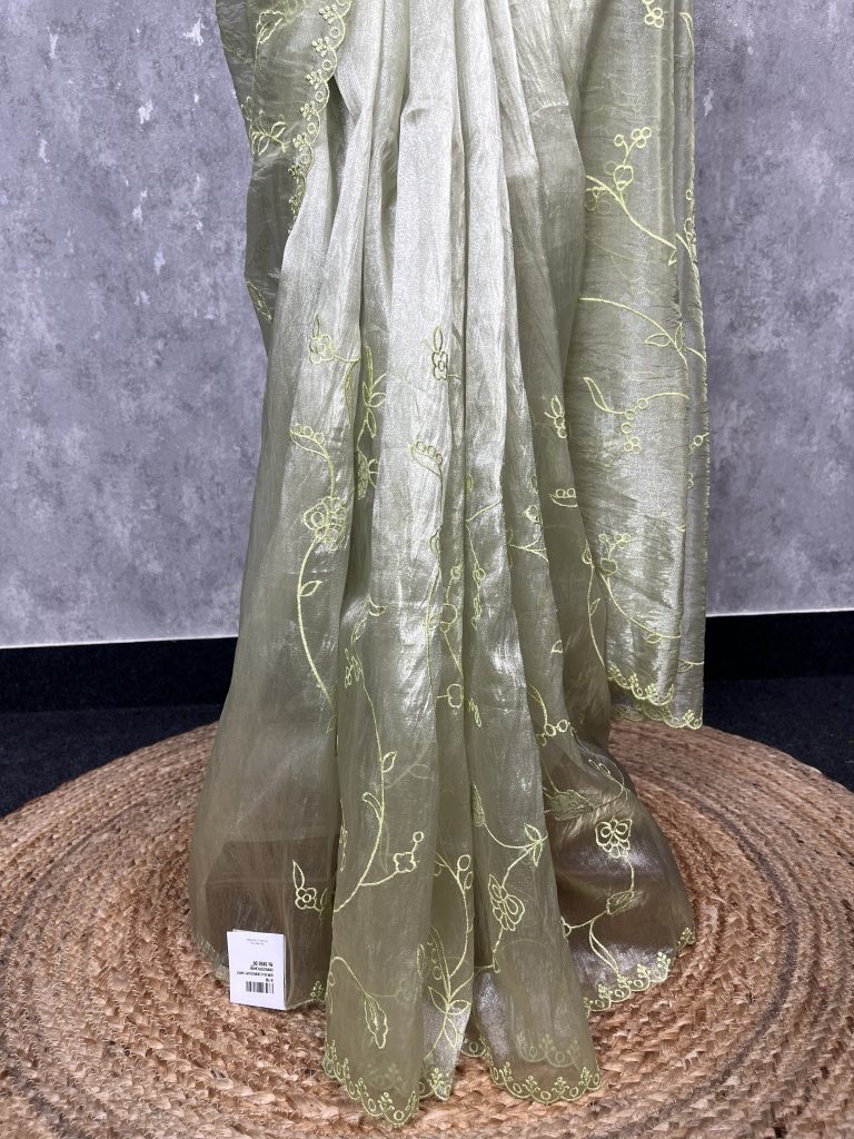 SEMI ORGANZA APPLIQUE EMBROIDERY SAREE - Image 3
