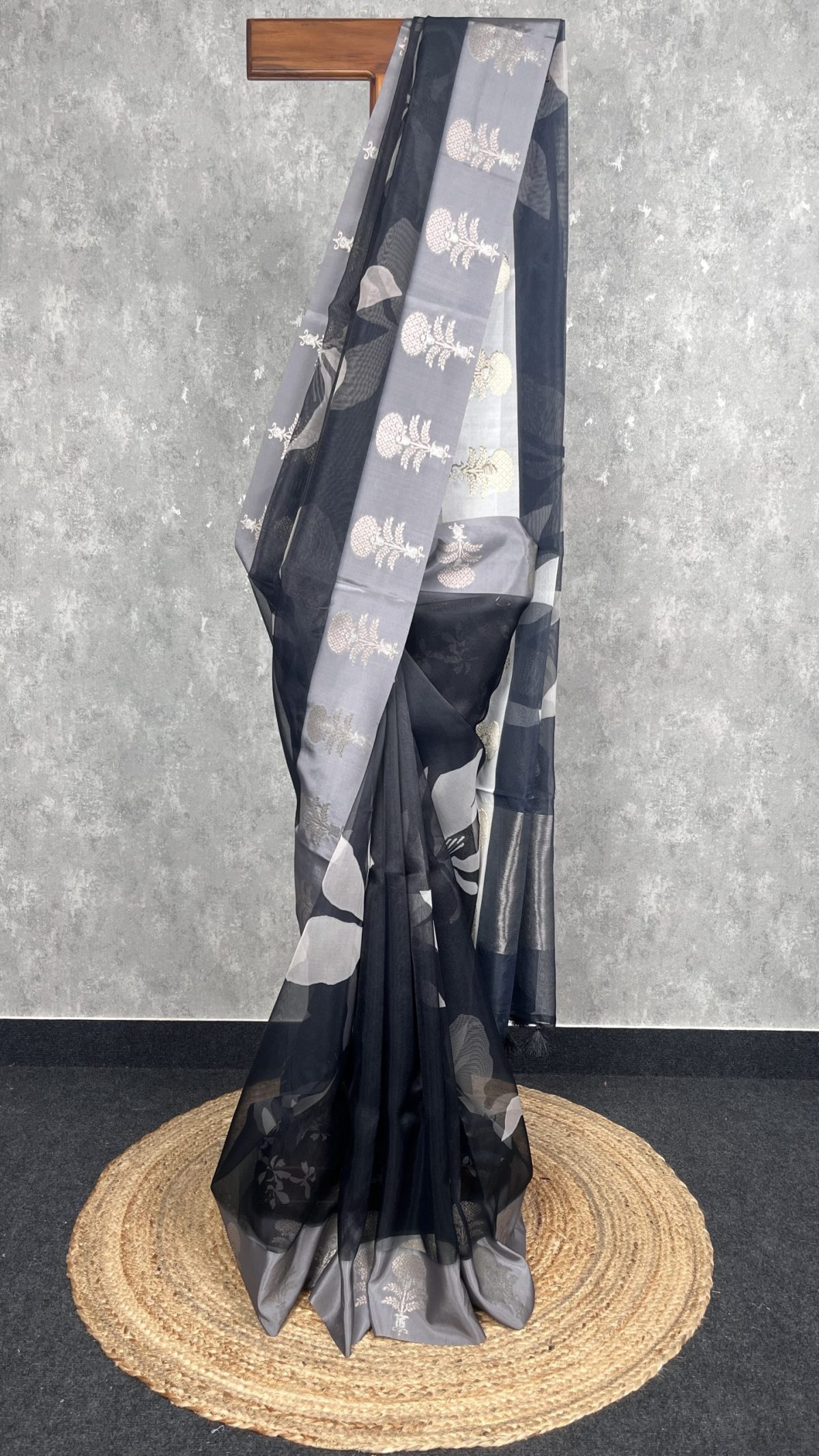 PRINTED ORGANZA SATIN BORDER BANARASI SAREE