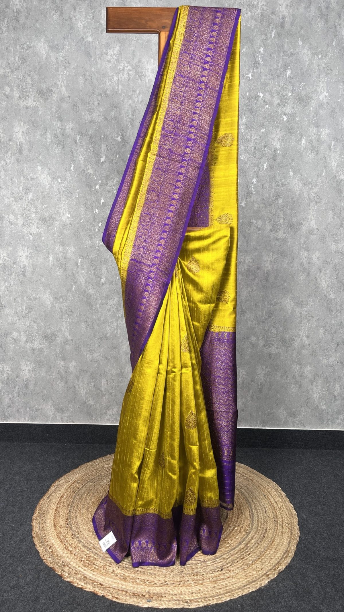 TUSSAR RAW SILK BANARASI SAREE
