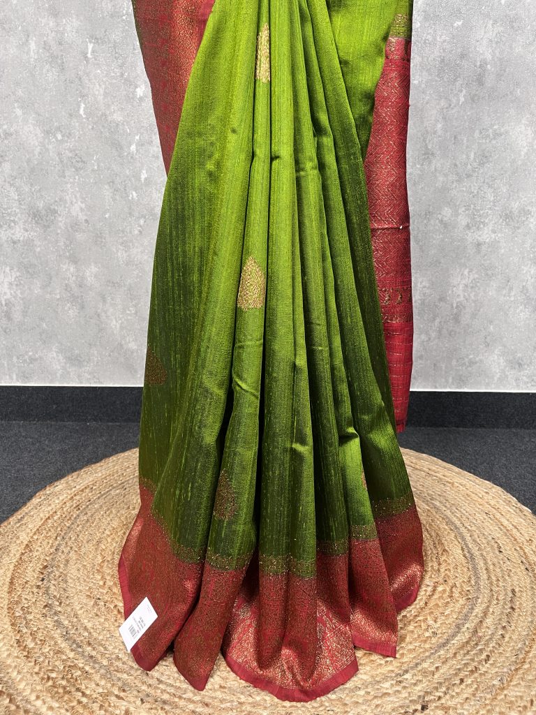 TUSSAR RAW SILK BANARASI SAREE - Image 3