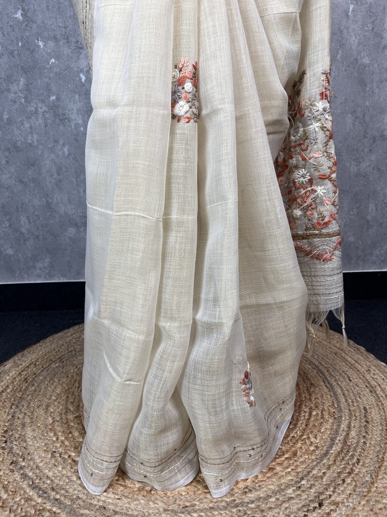 SEMI LINEN EMBROIDERY SAREE - Image 3