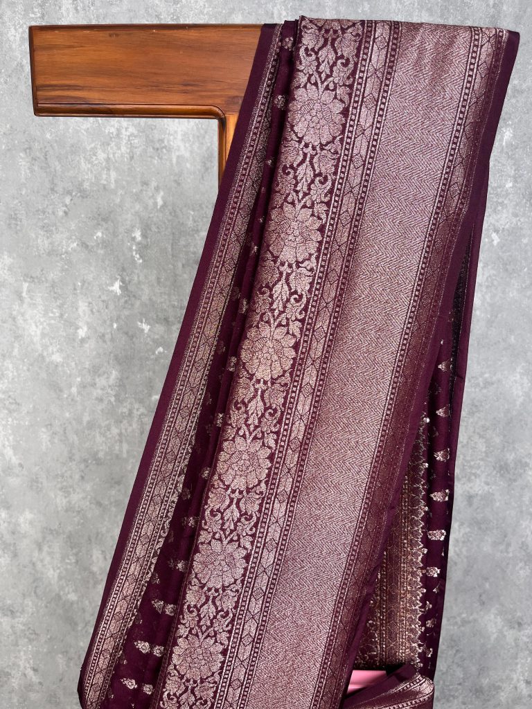 SEMI GEORGETTE ANTIQUE ZARI BANARASI SAREE - Image 2