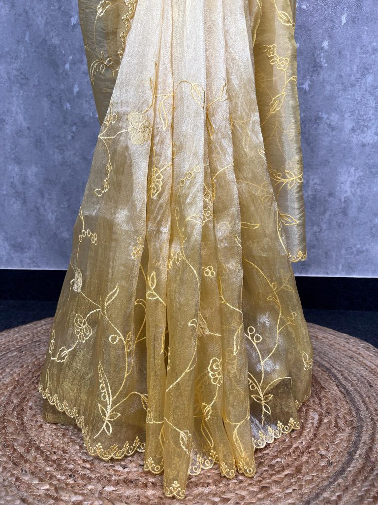 SEMI ORGANZA APPLIQUE EMBROIDERY SAREE - Image 3