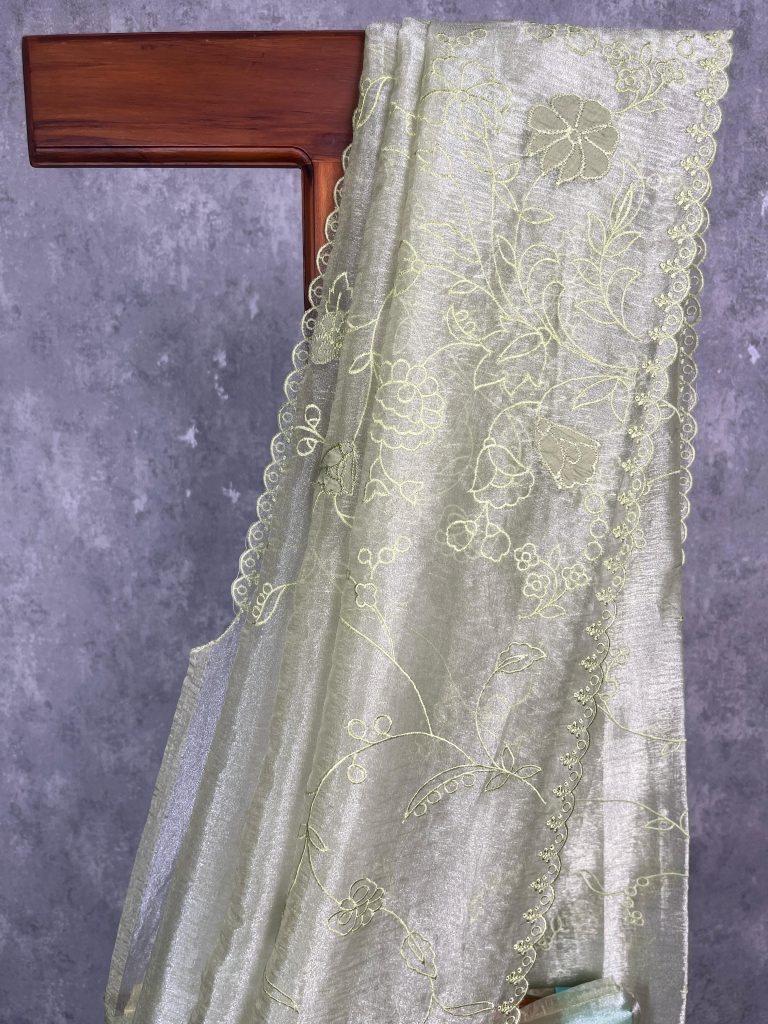 SEMI ORGANZA APPLIQUE EMBROIDERY SAREE - Image 2