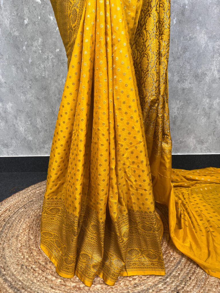 SEMI GEORGETTE ANTIQUE ZARI BANARASI SAREE - Image 3