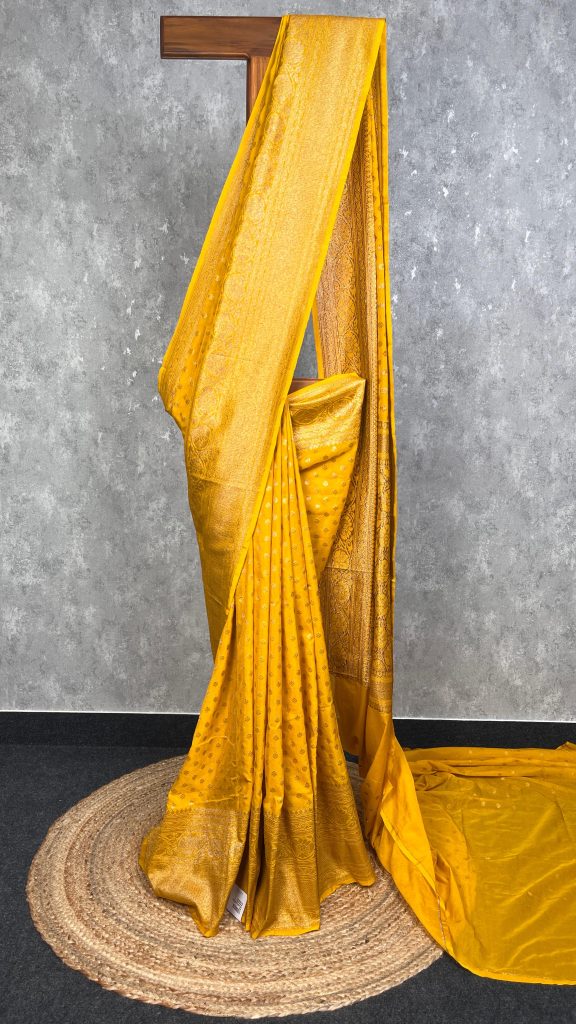 SEMI GEORGETTE ANTIQUE ZARI BANARASI SAREE