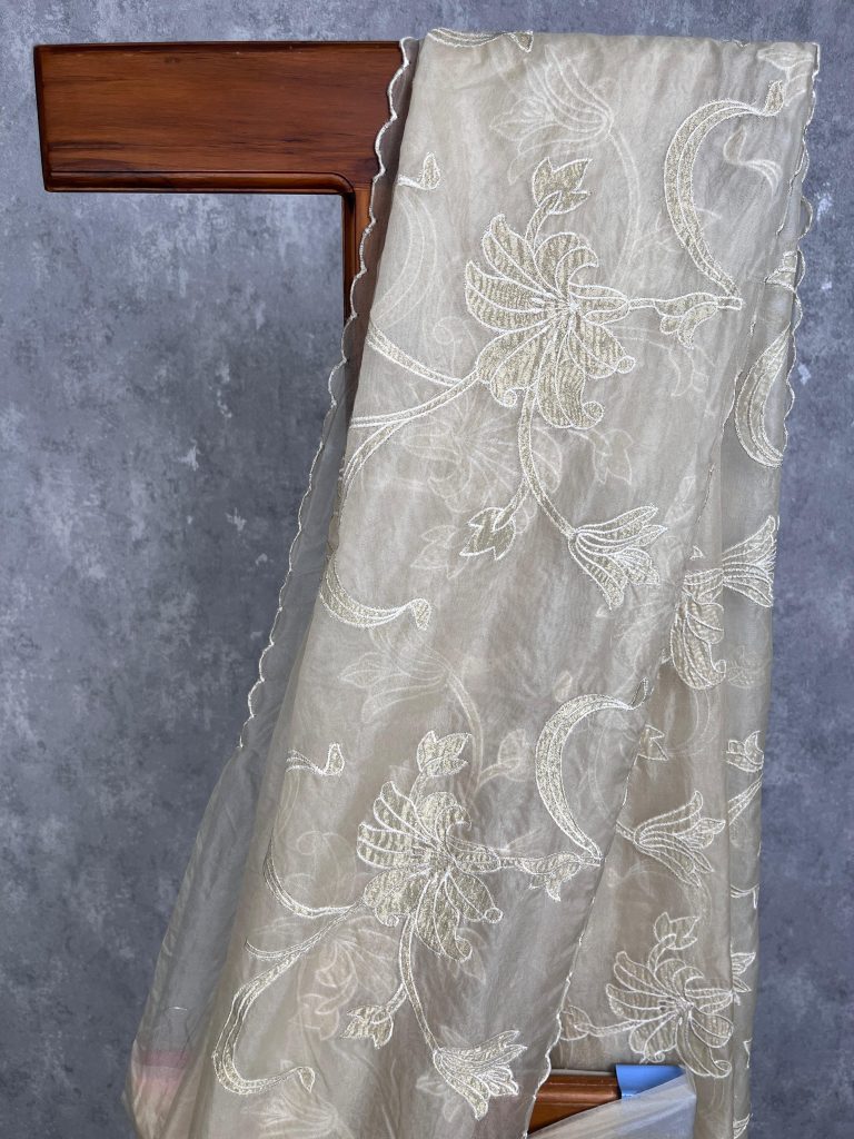 ORGANZA APPLIQUE SAREE - Image 2