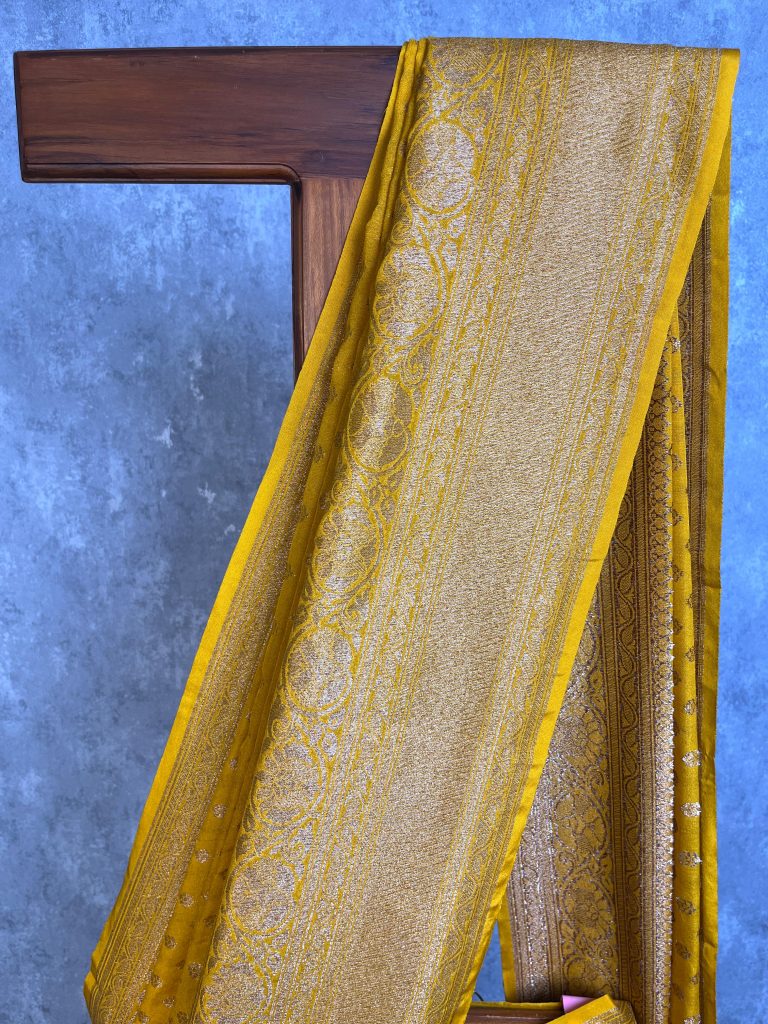 SEMI GEORGETTE ANTIQUE ZARI BANARASI SAREE - Image 2