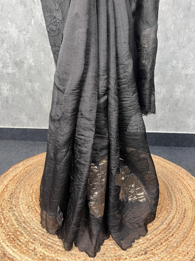 SILK ORGANZA TISSUE APPLIQUE EMBROIDERY SAREE - Image 3