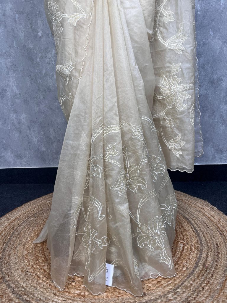 ORGANZA APPLIQUE SAREE - Image 3