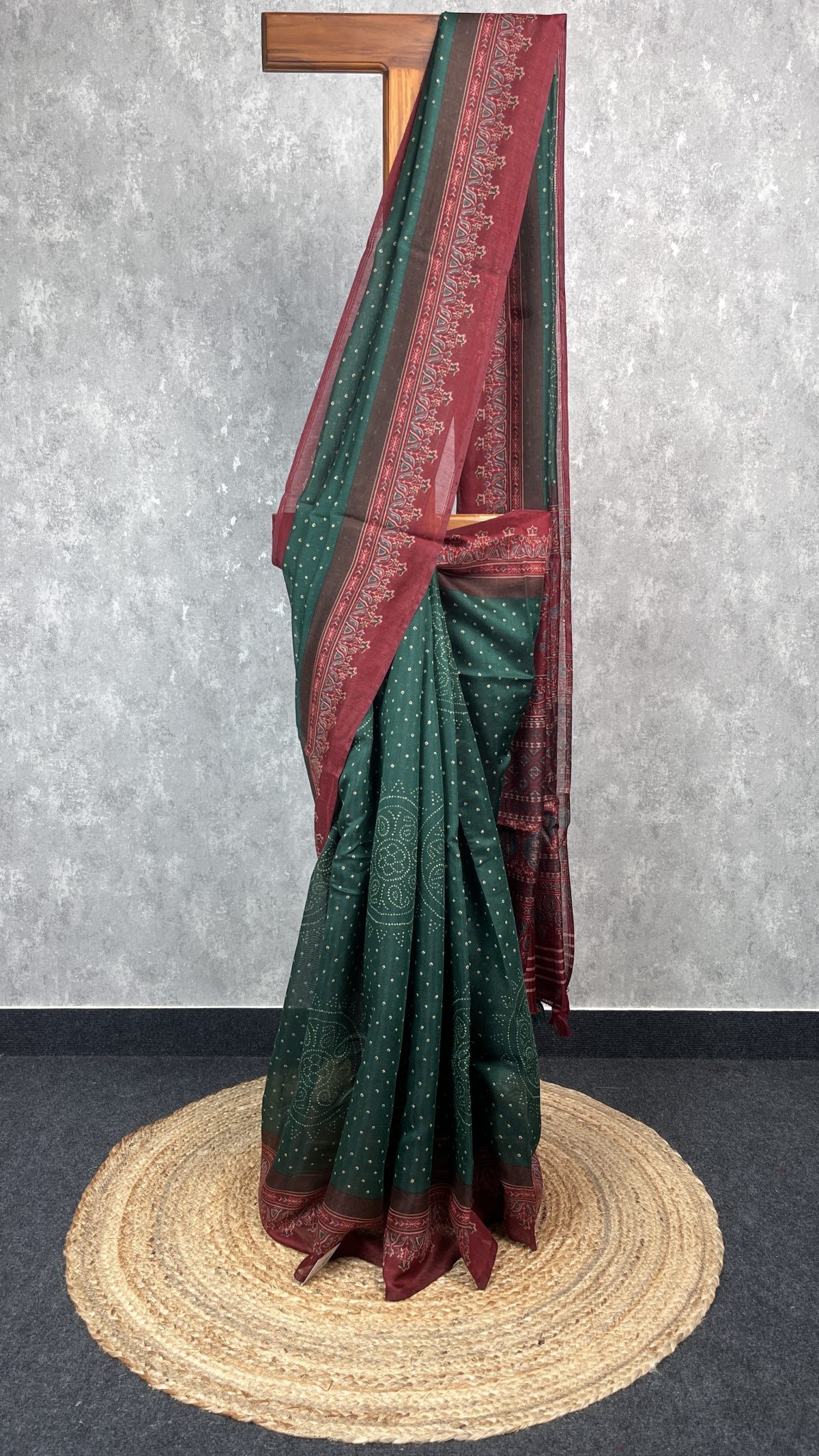 SEMI LINEN PRINTED SAREE
