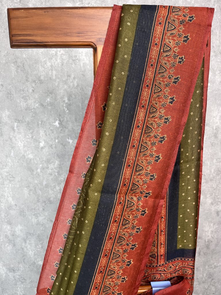SEMI LINEN PRINTED SAREE - Image 2