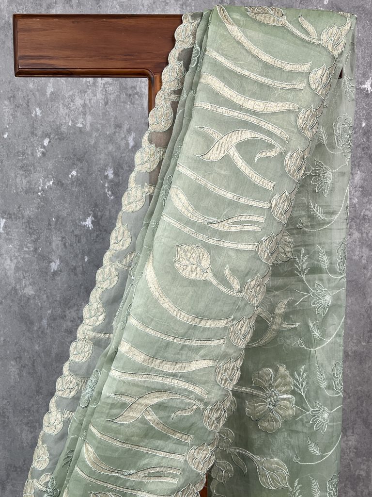 VISCOSE ORGANZA TISSUE APPLIQUE EMBROIDERY SAREE - Image 2