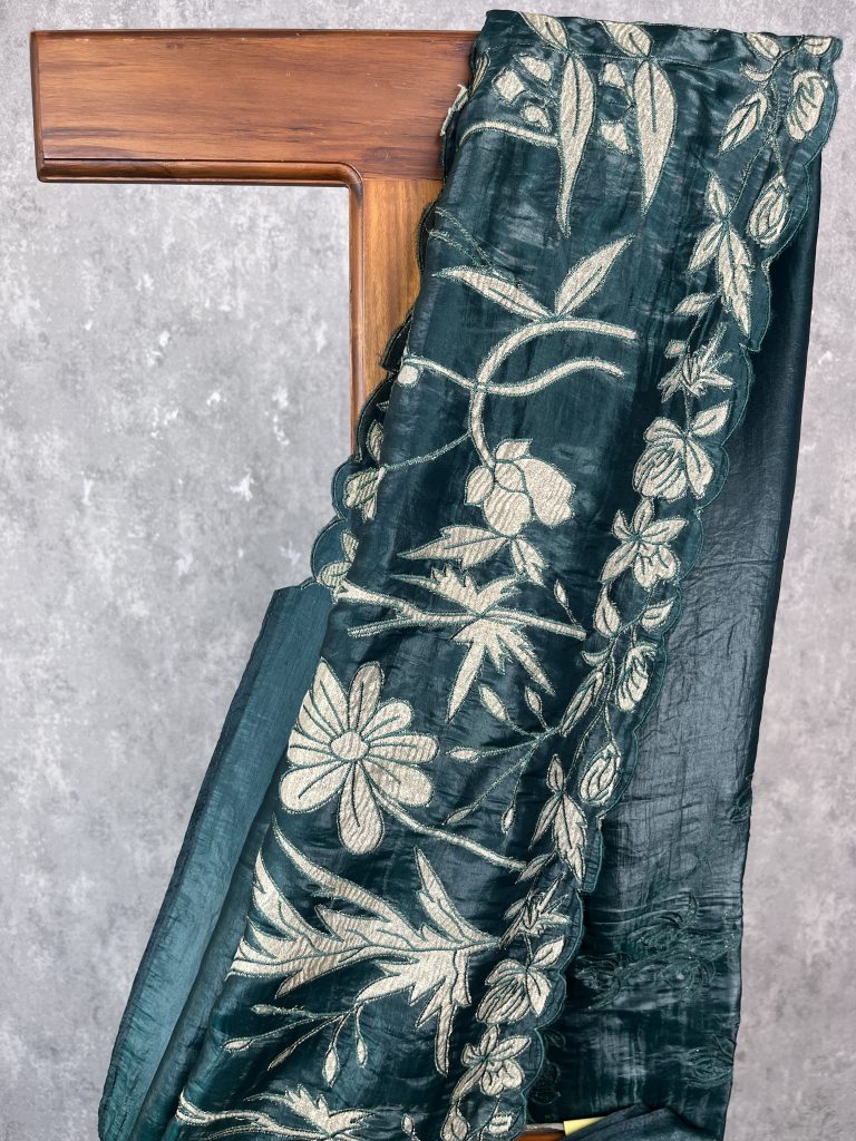 VISCOSE ORGANZA TISSUE APPLIQUE EMBROIDERY SAREE - Image 2