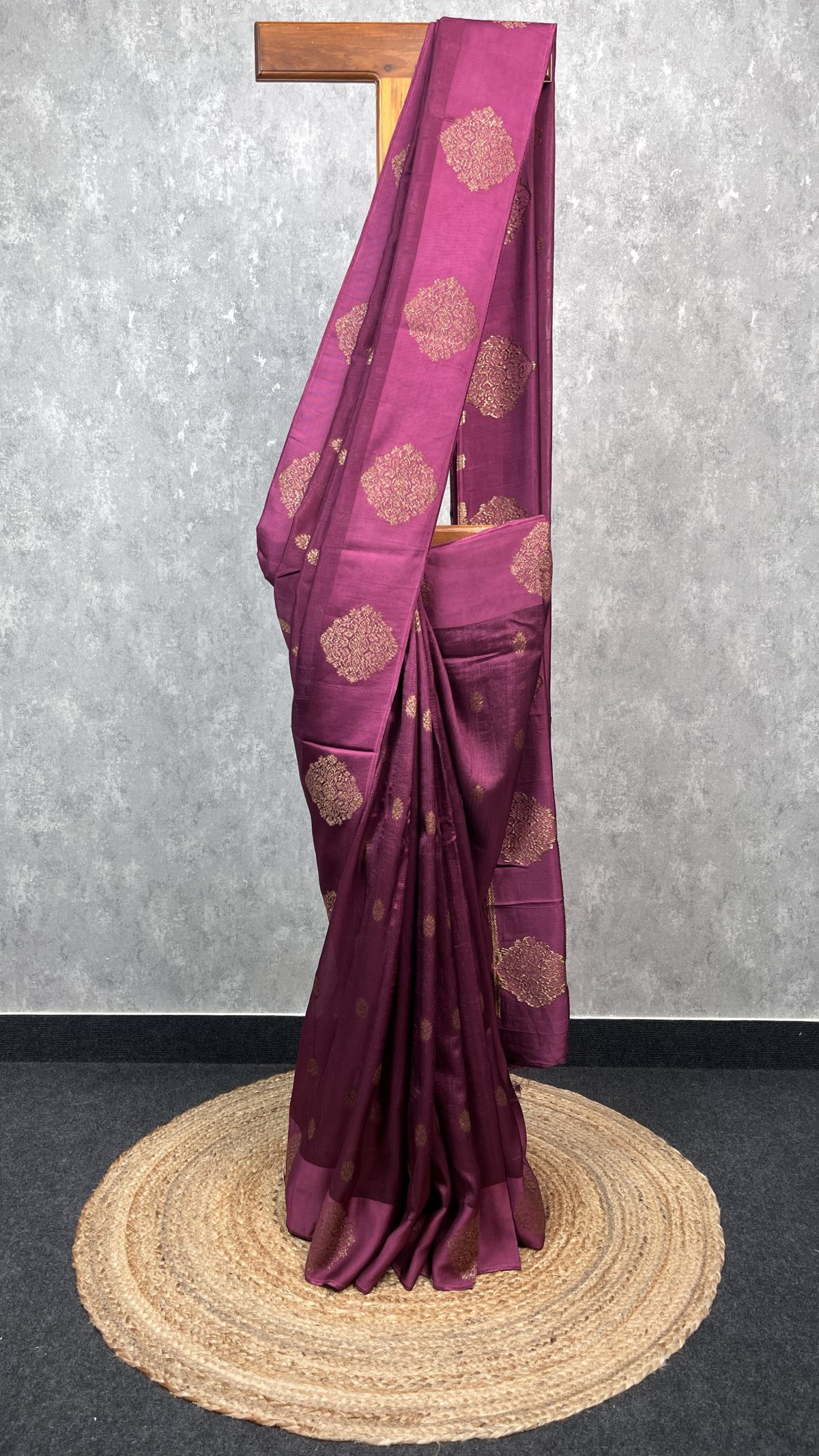 SEMI TUSSAR RAW SILK BANARASI SAREE