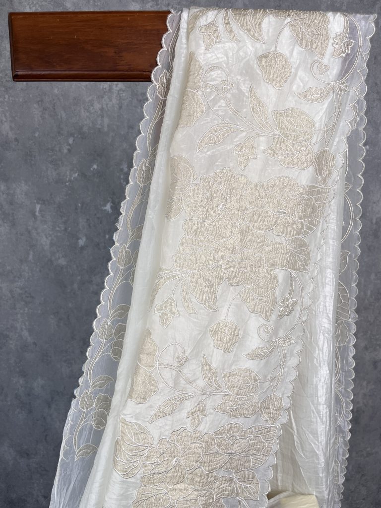 VISCOSE ORGANZA TISSUE APPLIQUE EMBROIDERY SAREE - Image 2