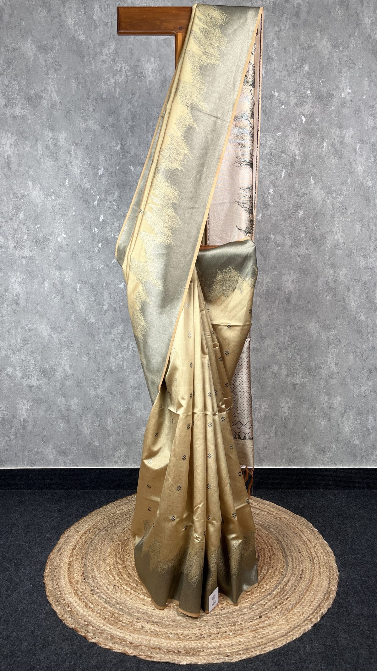SEMI TUSSAR SILK WEAVING BANARASI SAREE
