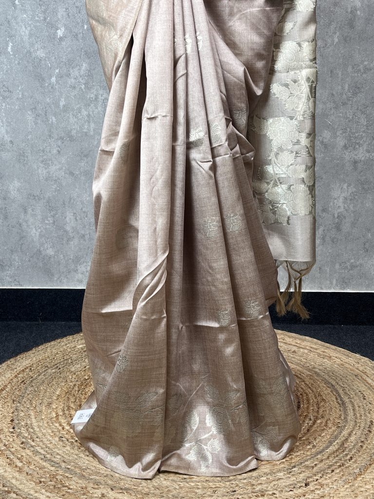 SEMI TUSSAR SILK WEAVING BANARASI SAREE - Image 3