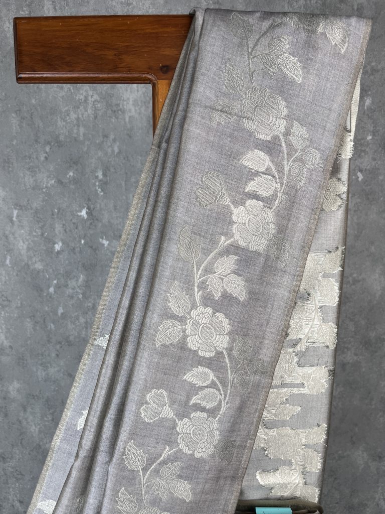 SEMI TUSSAR SILK WEAVING BANARASI SAREE - Image 2