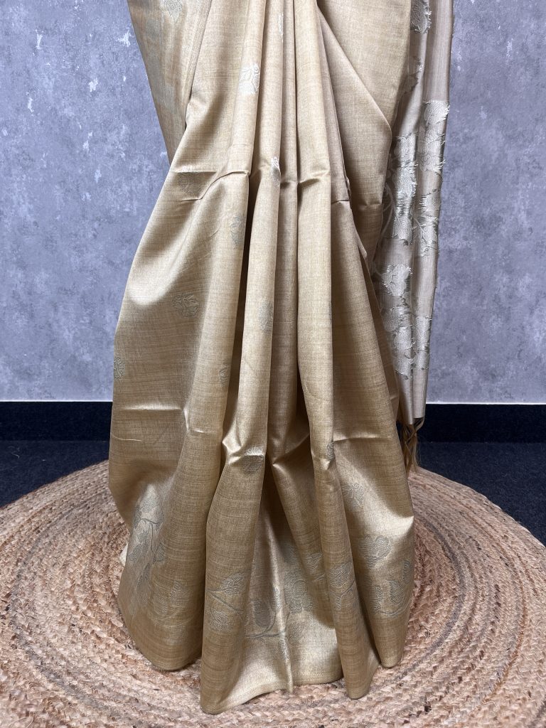 SEMI TUSSAR SILK WEAVING BANARASI SAREE - Image 3