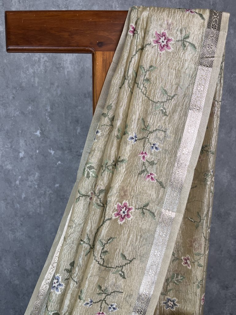 SEMI ORGANZA CROSS STITCH EMBROIDERY SAREE - Image 2