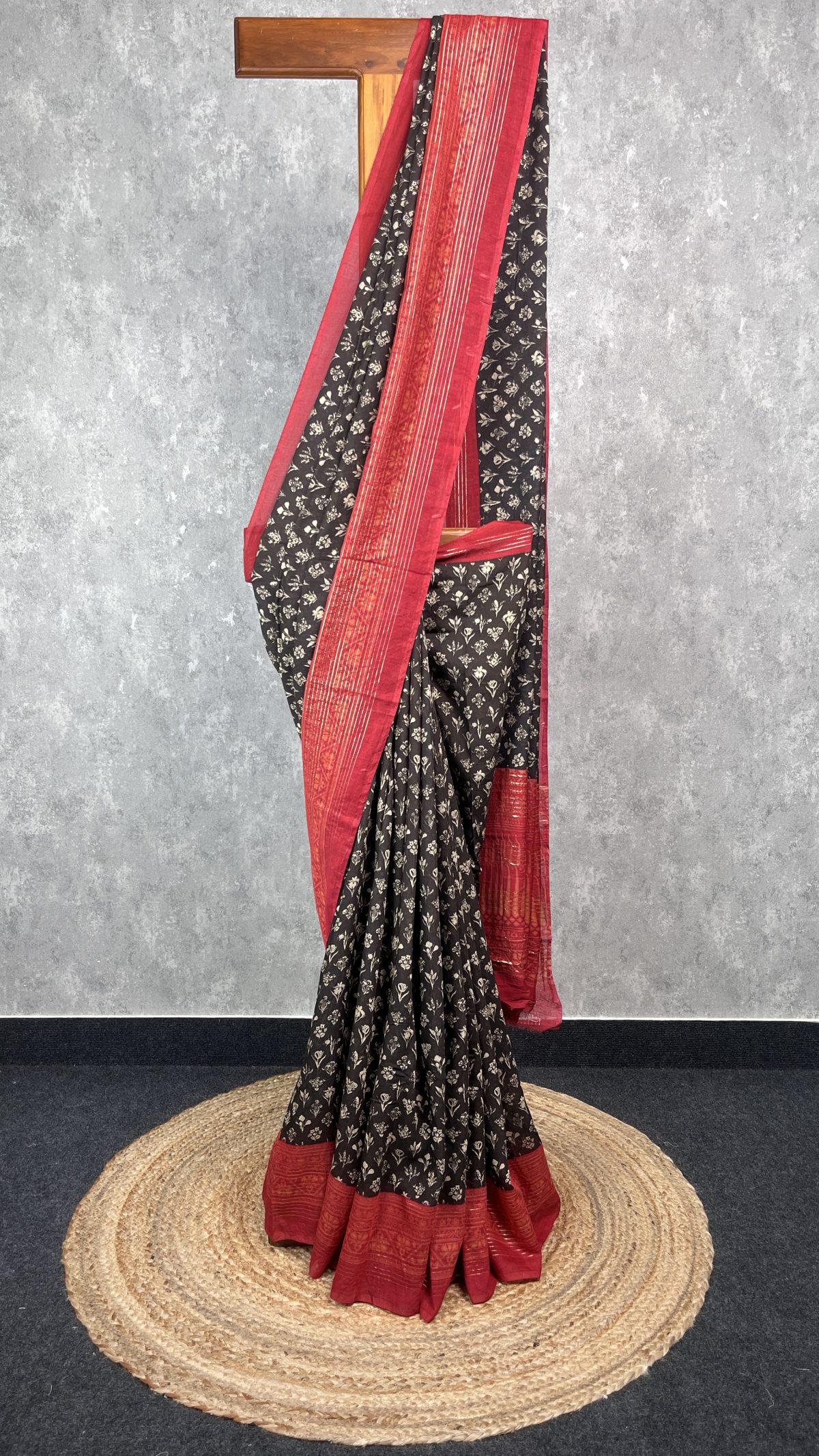 SEMI LINEN PRINTED SAREE